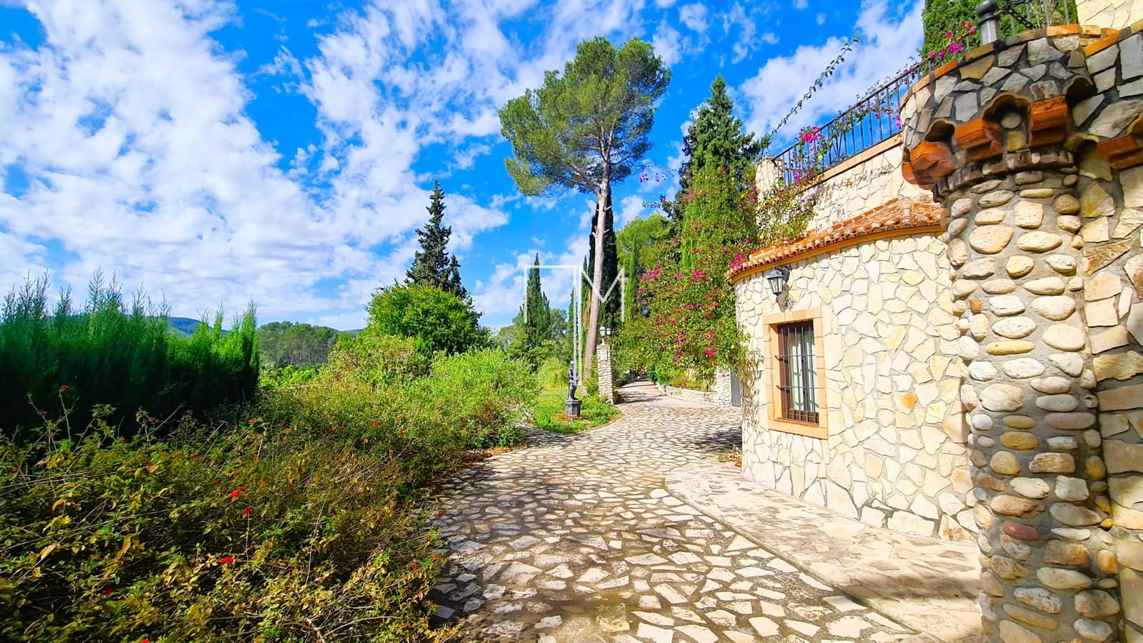 3 bedroom Villa for sale in Xativa with pool garage - € 550,000 (Ref: 9849784)