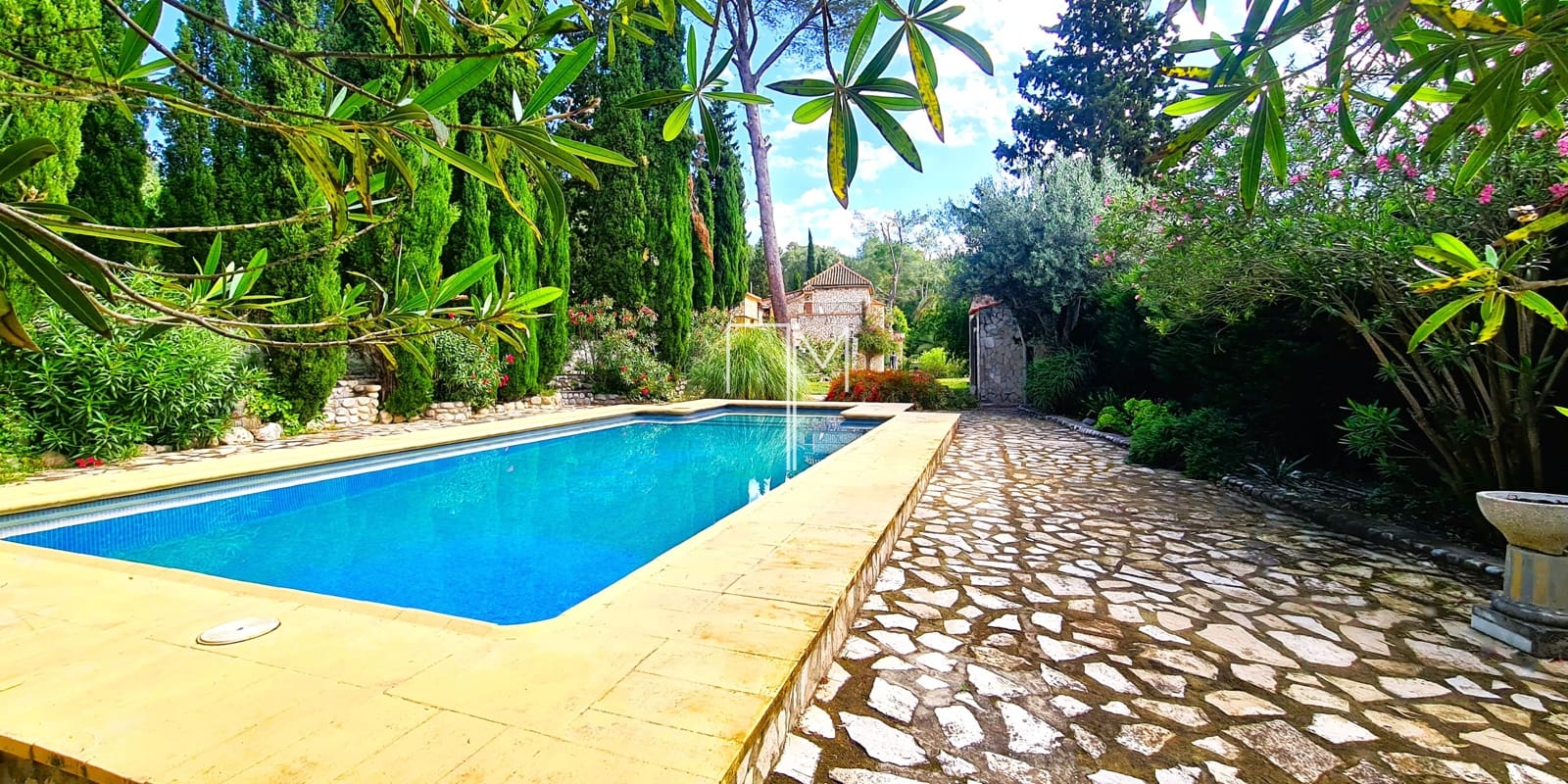 3 bedroom Villa for sale in Xativa with pool garage - € 550,000 (Ref: 9849784)