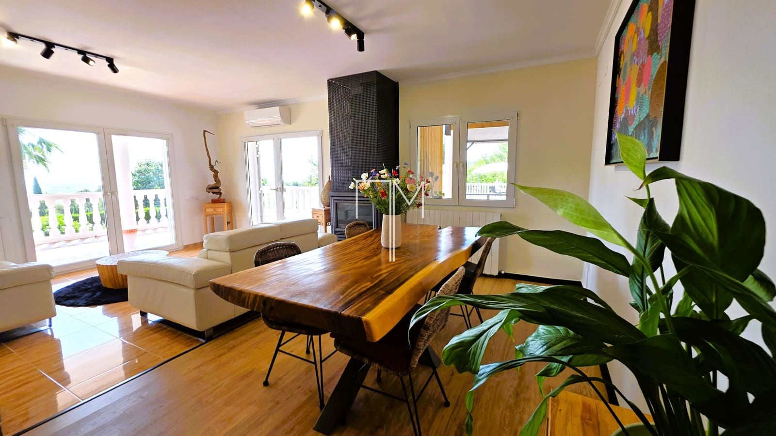 Chalet de 5 habitaciones en Alberic en venta con piscina garaje - 460.000 € (Ref: 9885207)