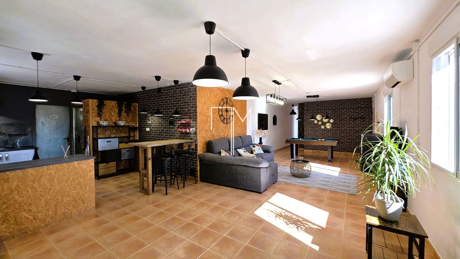 Chalet de 5 habitaciones en Alberic en venta con piscina garaje - 460.000 € (Ref: 9885207)