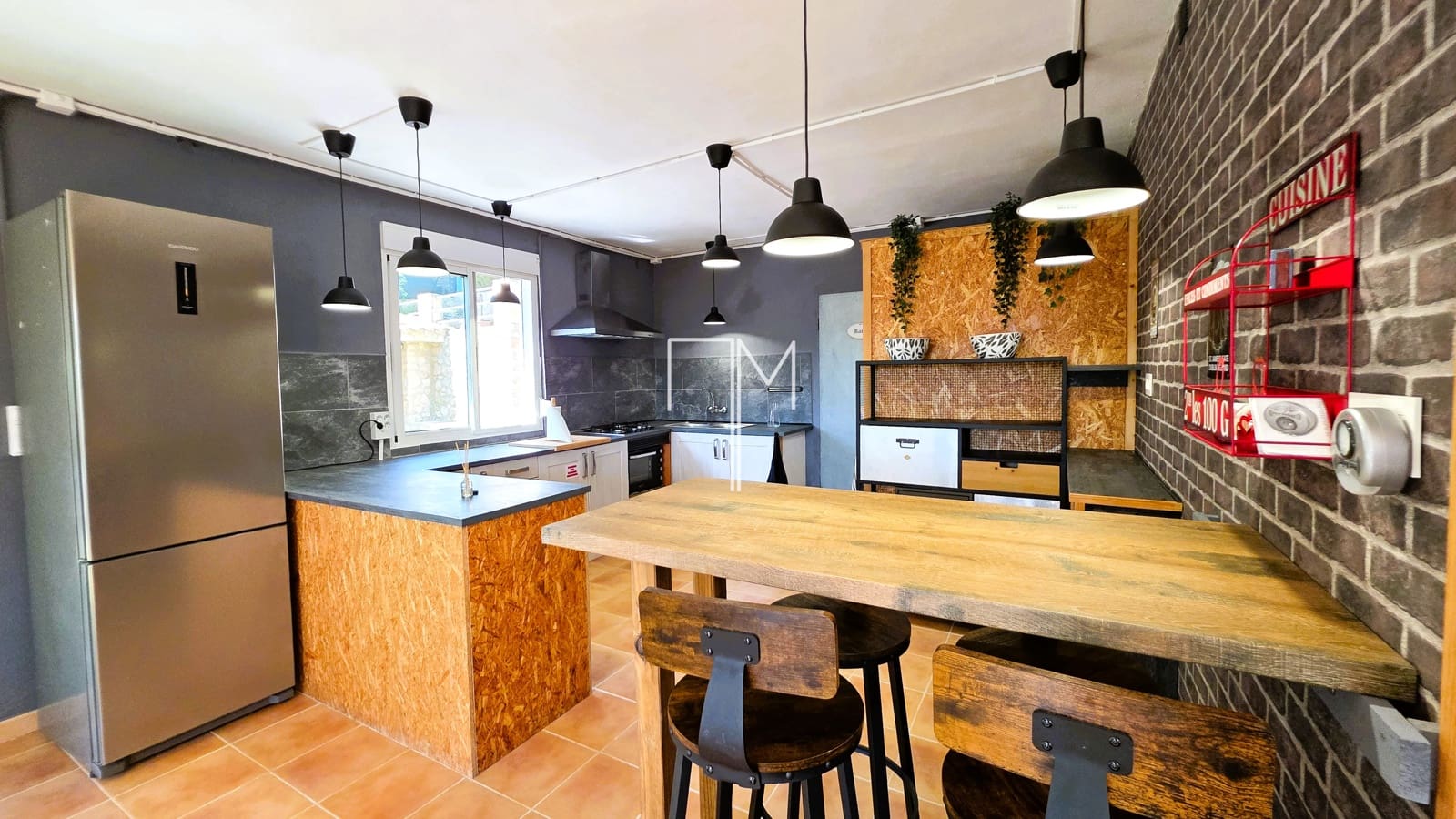 Chalet de 5 habitaciones en Alberic en venta con piscina garaje - 460.000 € (Ref: 9885207)