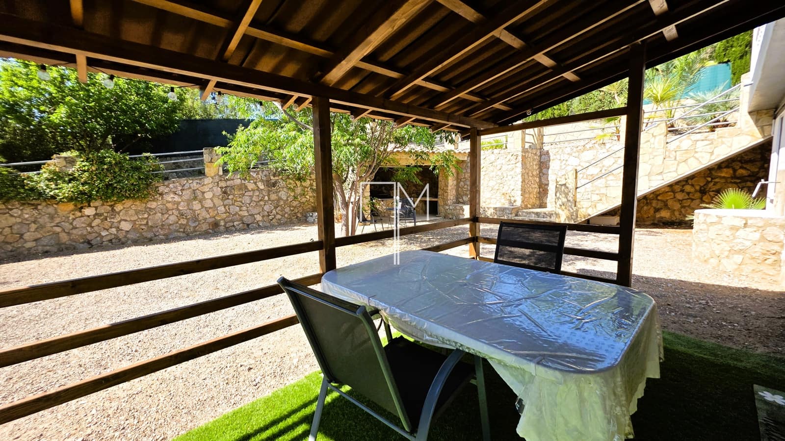 Chalet de 5 habitaciones en Alberic en venta con piscina garaje - 460.000 € (Ref: 9885207)