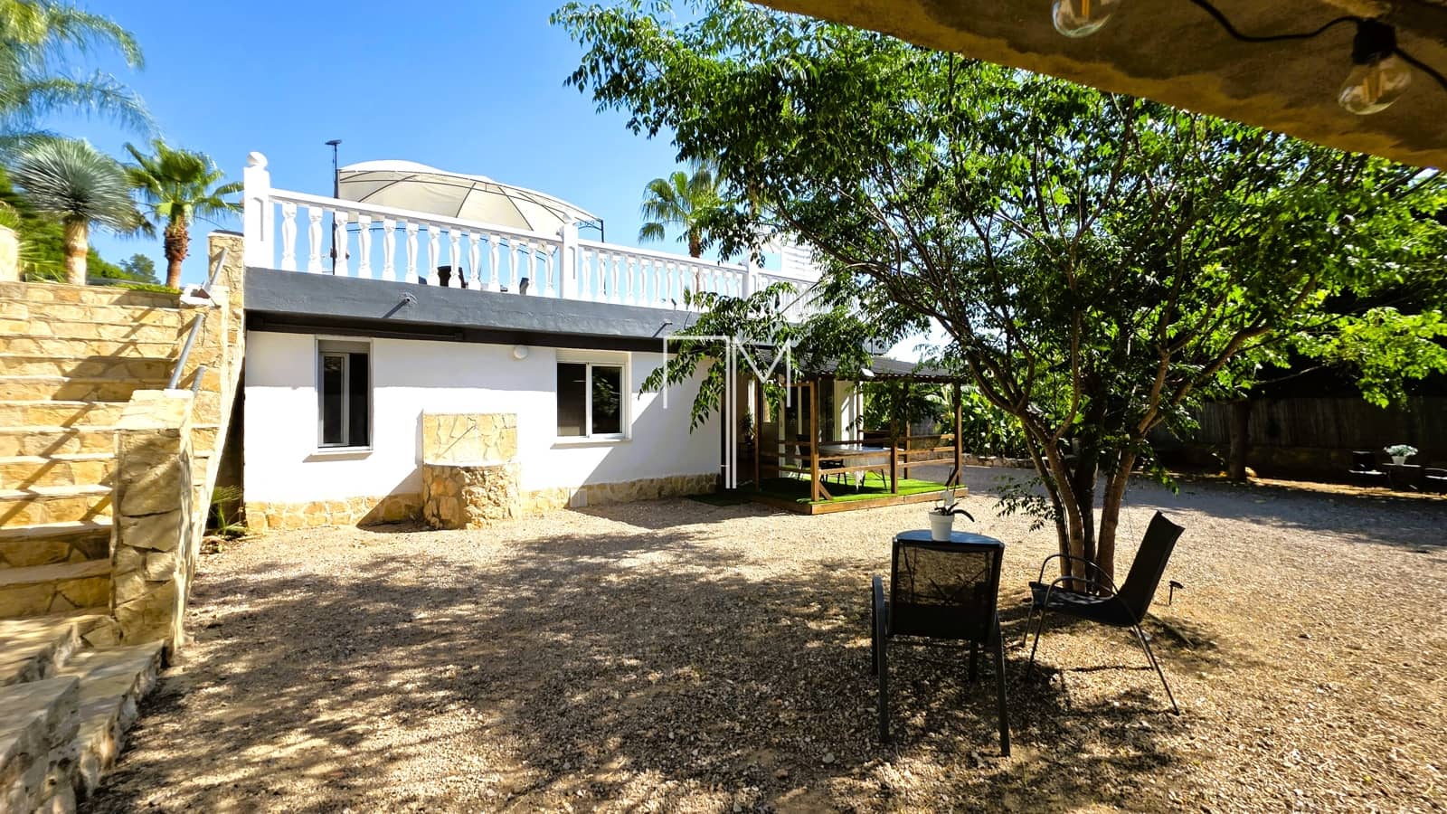 Chalet de 5 habitaciones en Alberic en venta con piscina garaje - 460.000 € (Ref: 9885207)
