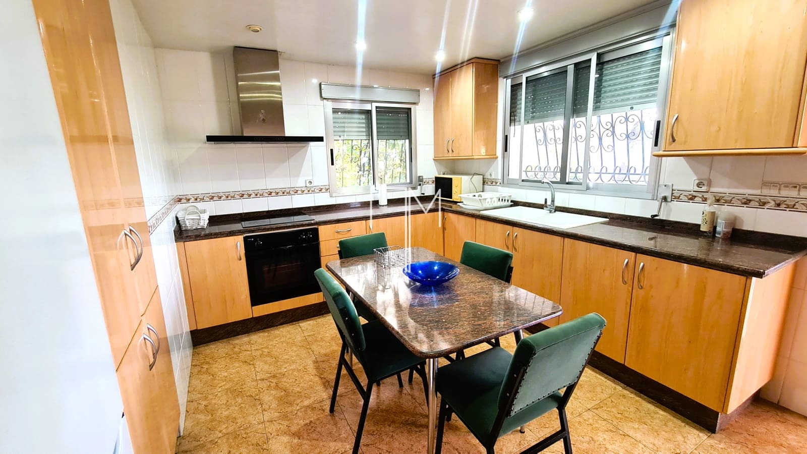 4 bedroom Villa for sale in Xativa with pool garage - € 350,000 (Ref: 9894756)