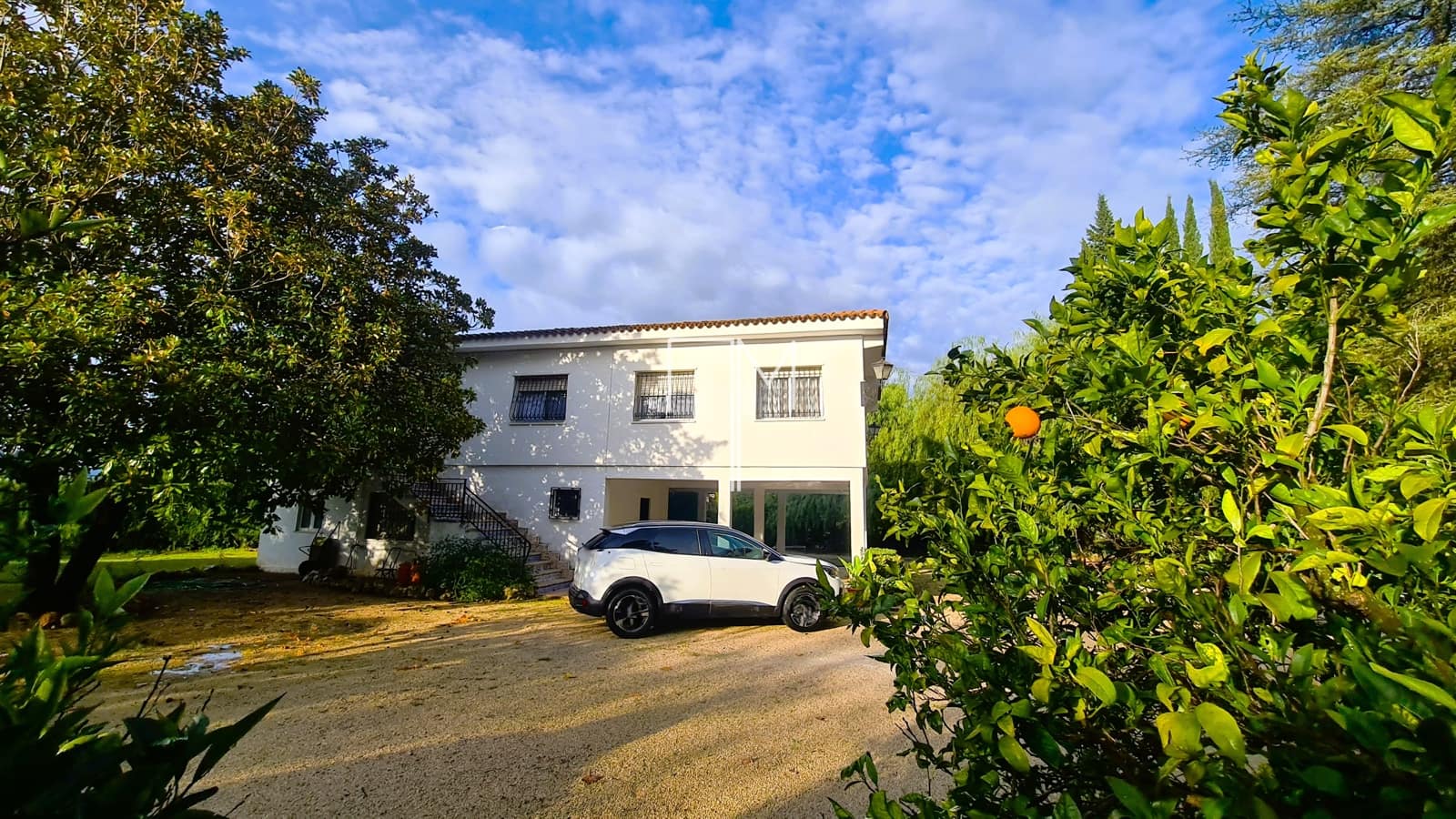4 bedroom Villa for sale in Xativa with pool garage - € 350,000 (Ref: 9894756)