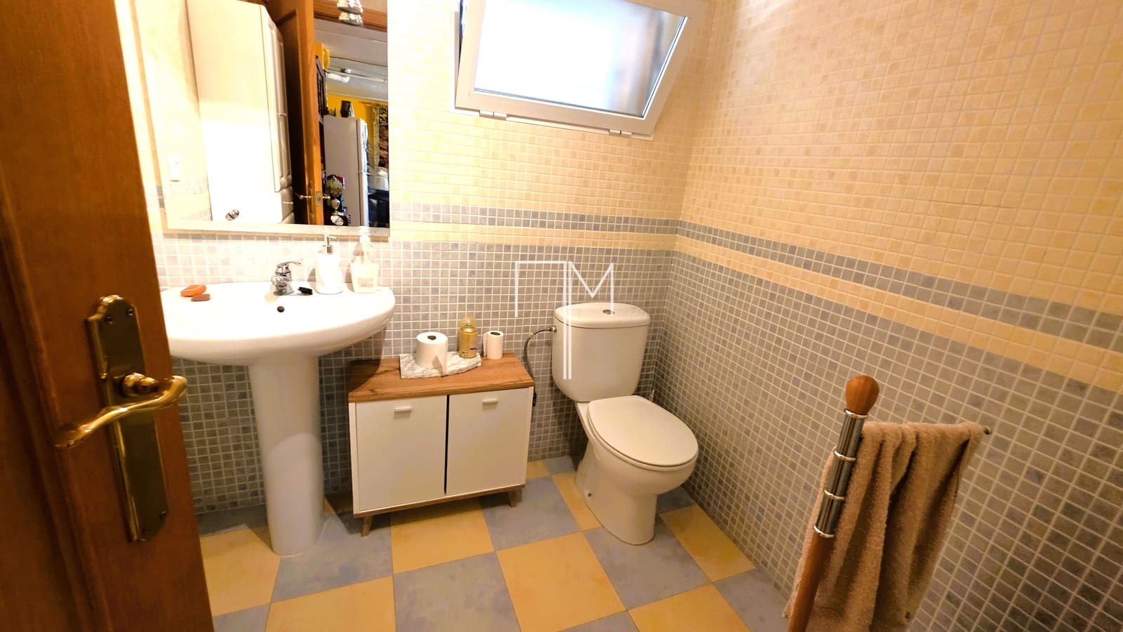 4 bedroom Villa for sale in Chiva with pool garage - € 443,000 (Ref: 9919056)