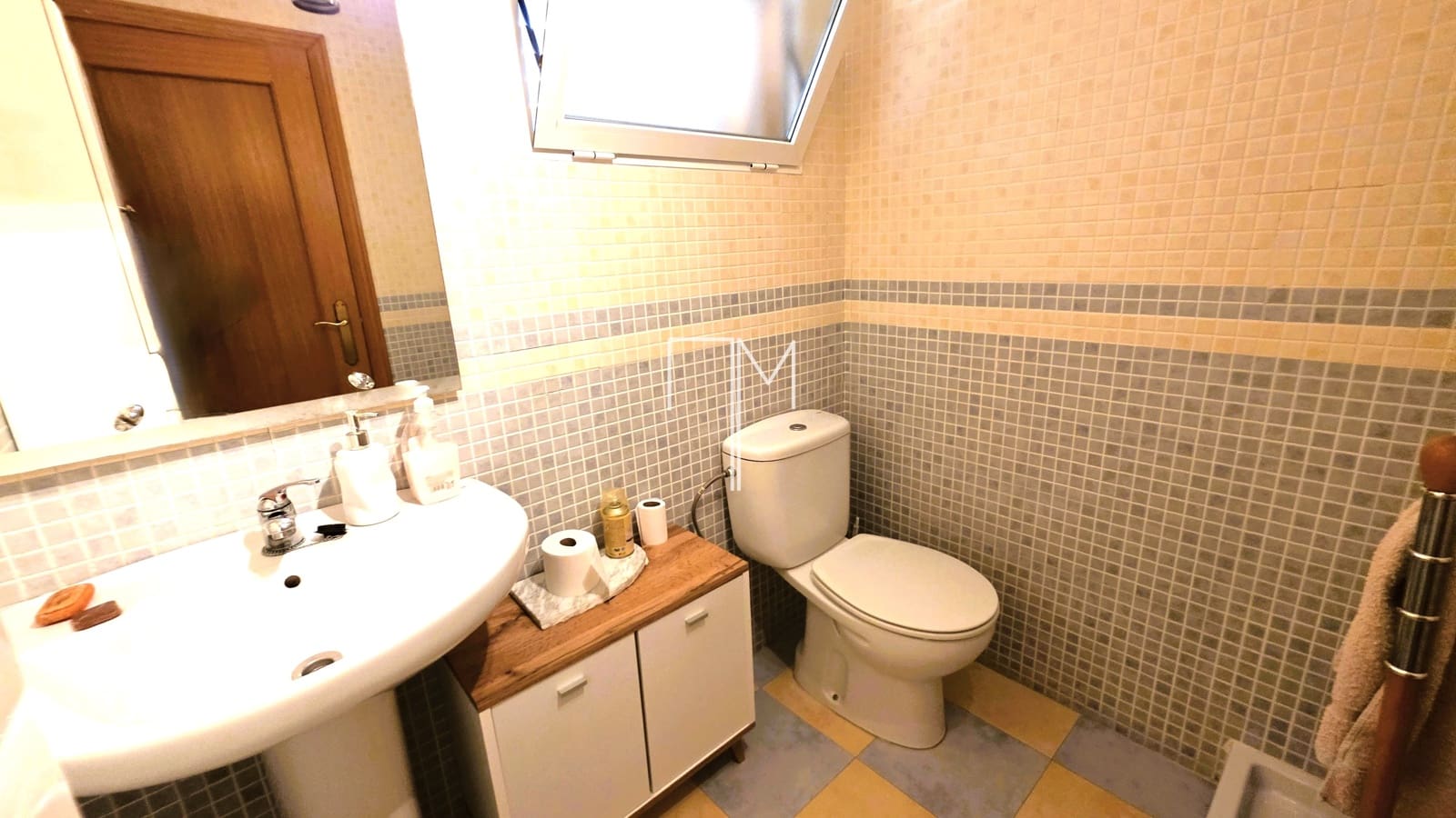 4 bedroom Villa for sale in Chiva with pool garage - € 443,000 (Ref: 9919056)