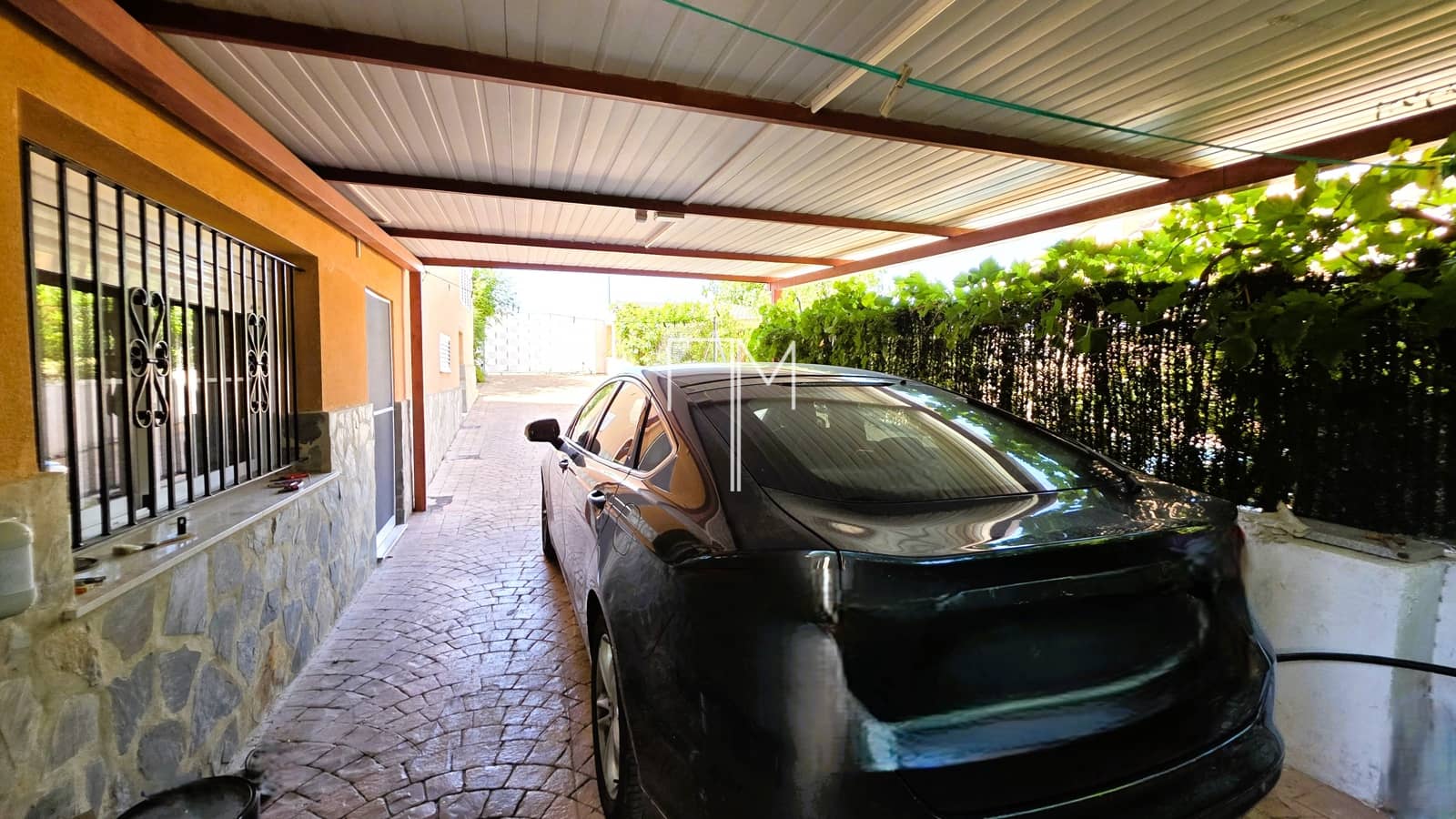 4 bedroom Villa for sale in Chiva with pool garage - € 443,000 (Ref: 9919056)