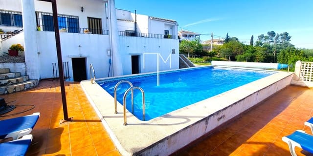 4 slaapkamer Villa te koop in Alberic met zwembad garage - € 265.000 (Ref: 9935269)