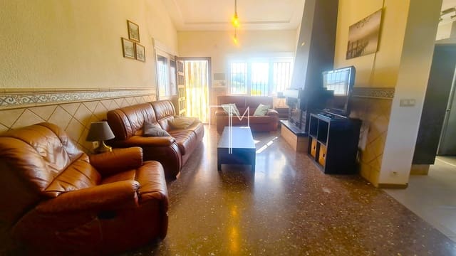 4 slaapkamer Villa te koop in Alberic met zwembad garage - € 265.000 (Ref: 9935269)