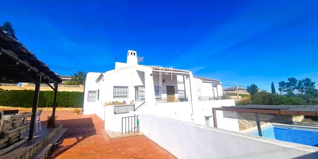 4 slaapkamer Villa te koop in Alberic met zwembad garage - € 265.000 (Ref: 9935269)