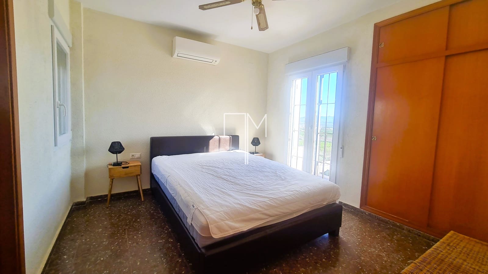4 slaapkamer Villa te koop in Alberic met zwembad garage - € 265.000 (Ref: 9935269)