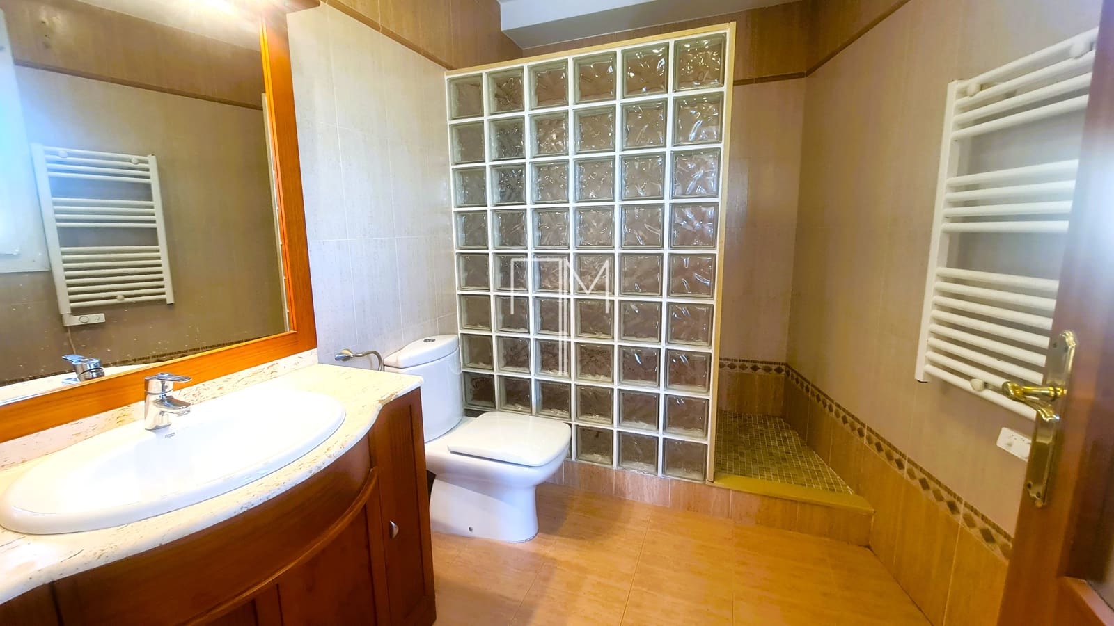 4 slaapkamer Villa te koop in Alberic met zwembad garage - € 265.000 (Ref: 9935269)