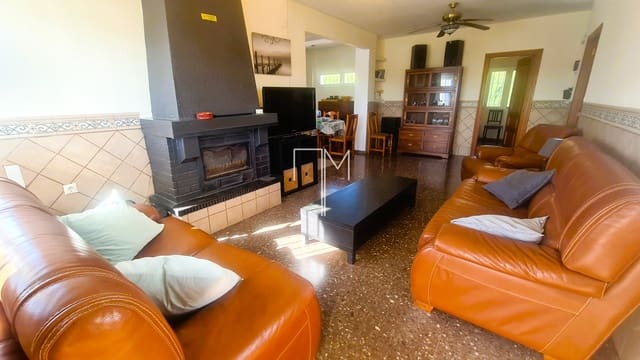 4 slaapkamer Villa te koop in Alberic met zwembad garage - € 265.000 (Ref: 9935269)