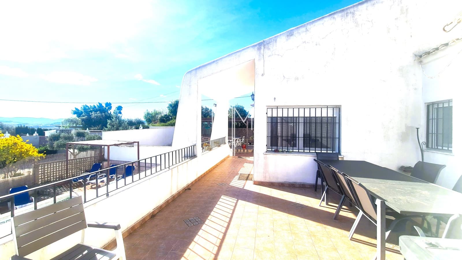4 slaapkamer Villa te koop in Alberic met zwembad garage - € 265.000 (Ref: 9935269)