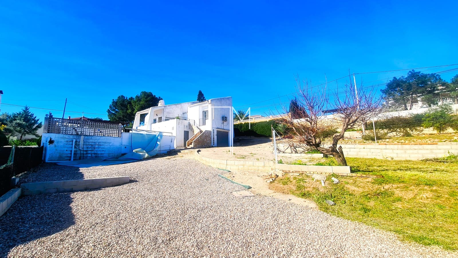 4 slaapkamer Villa te koop in Alberic met zwembad garage - € 265.000 (Ref: 9935269)
