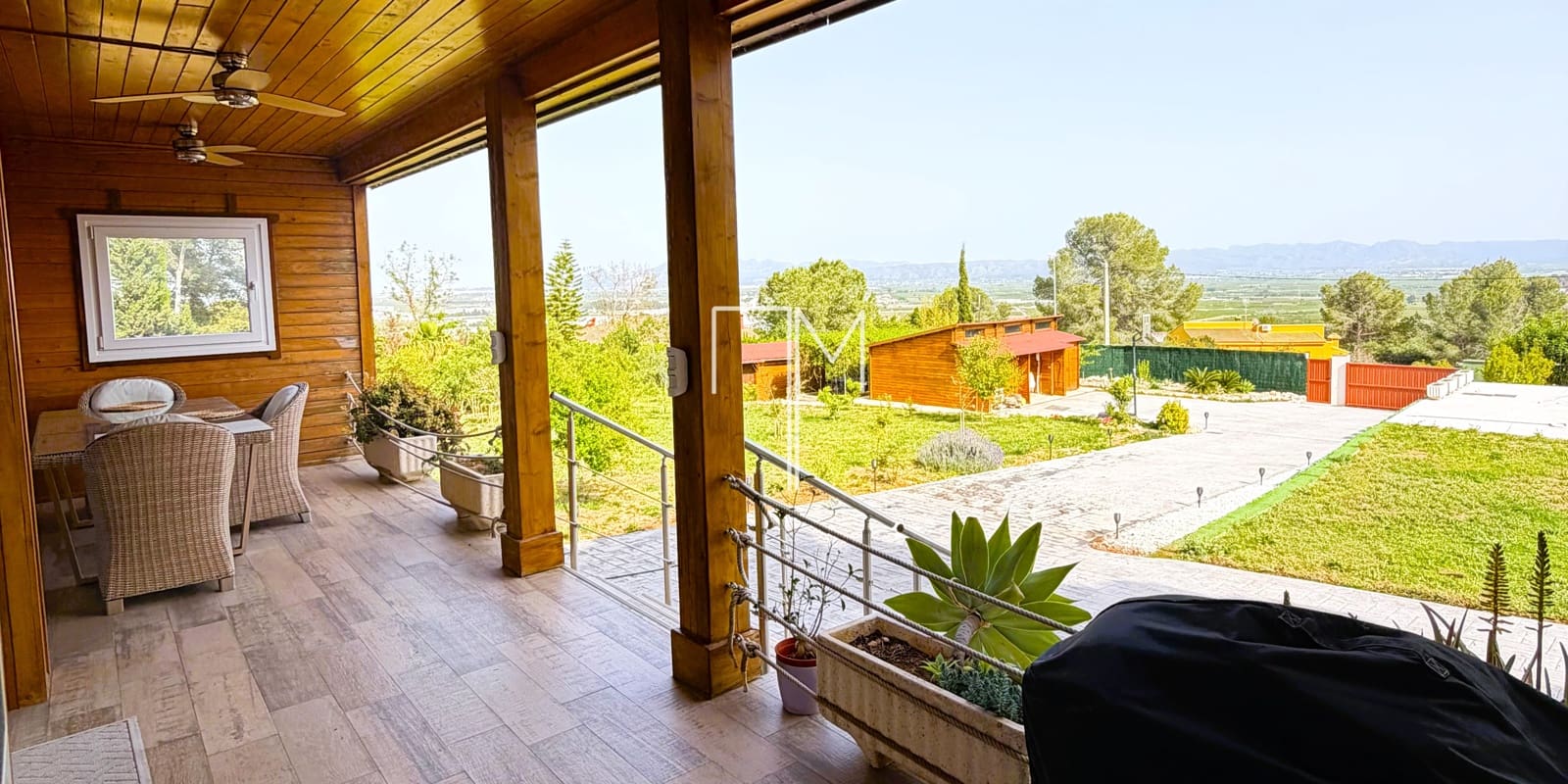 5 chambre Villa/Maison à vendre à Alberic avec piscine garage - 490 000 € (Ref: 9944911)