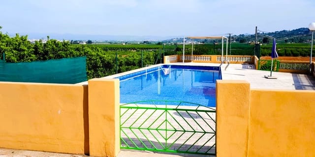 5 Zimmer Villa zu verkaufen in Alberic mit Pool Garage - 390.000 € (Ref: 9948952)