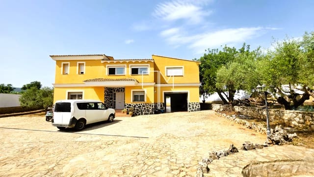 4 soverom Villa til salgs i Enguera med svømmebasseng garasje - € 560 000 (Ref: 9965754)