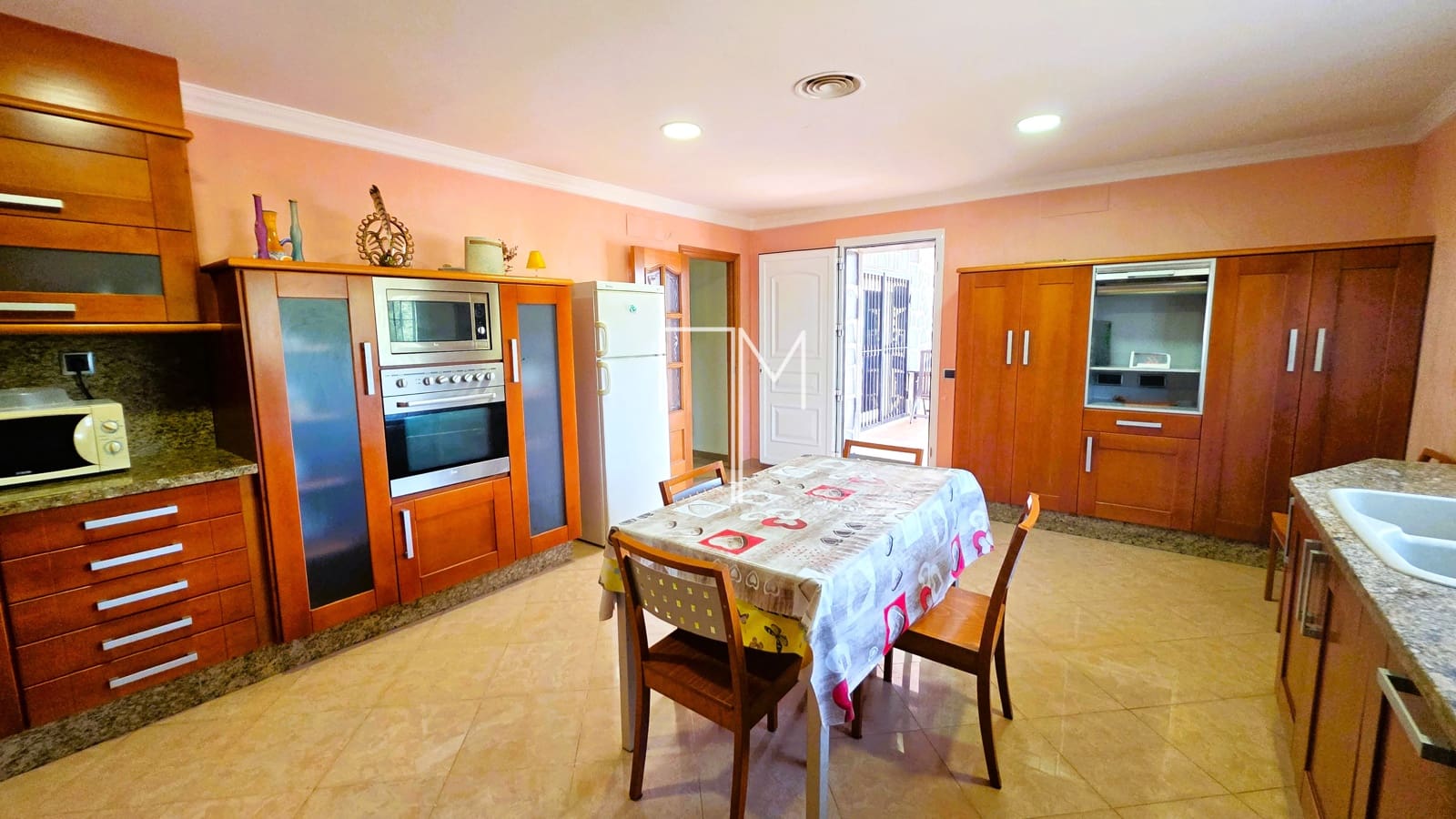4 soverom Villa til salgs i Enguera med svømmebasseng garasje - € 560 000 (Ref: 9965754)