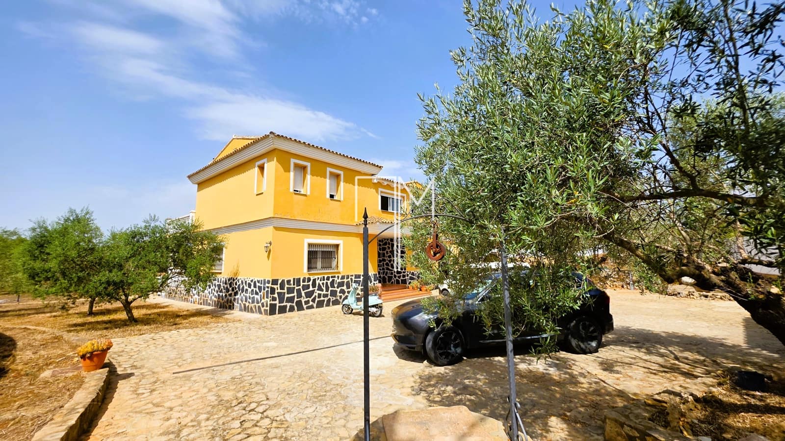 4 soverom Villa til salgs i Enguera med svømmebasseng garasje - € 560 000 (Ref: 9965754)