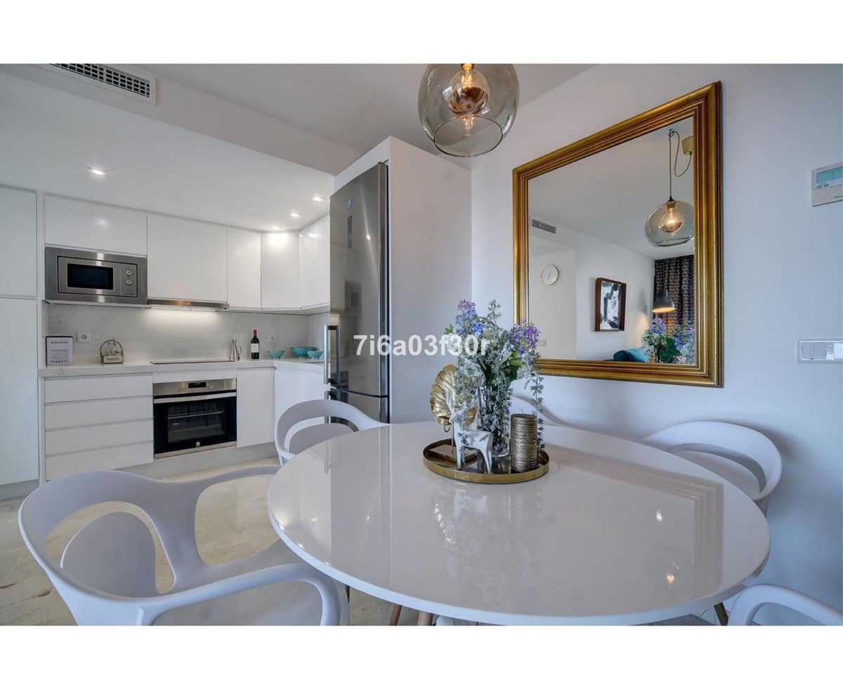 2 quarto Apartamento para arrendamento para férias em Marbella com piscina Garagem - 1 600 € (Ref: 10019739)