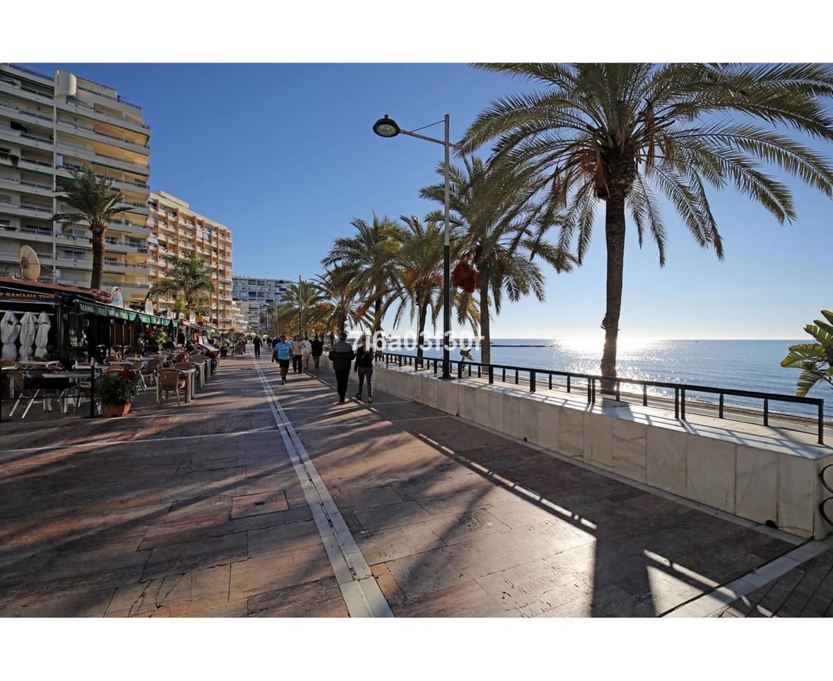 2 quarto Apartamento para arrendamento para férias em Marbella com piscina Garagem - 1 600 € (Ref: 10019739)