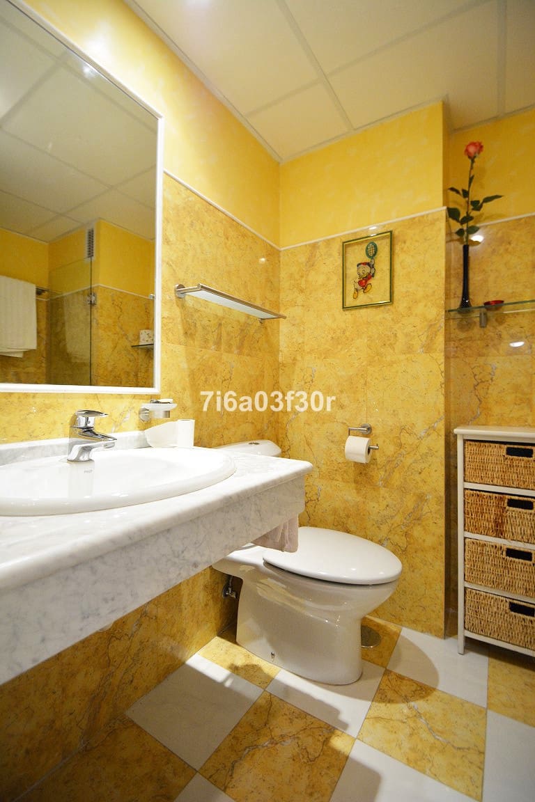 2 bedroom Apartment for rent in San Pedro de Alcantara with pool garage - € 2,100 (Ref: 10019806)