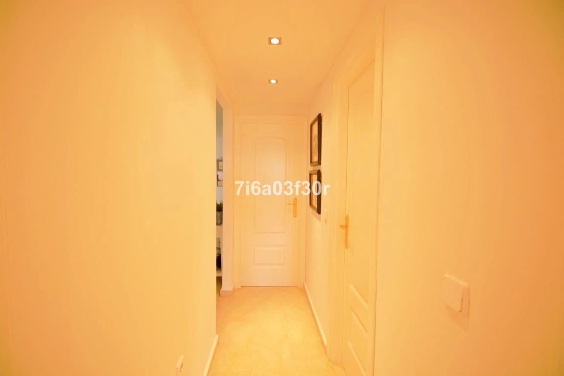 Apartamento de 2 habitaciones en San Pedro de Alcantara en alquiler vacacional con piscina garaje - 1.000 € (Ref: 10032434)