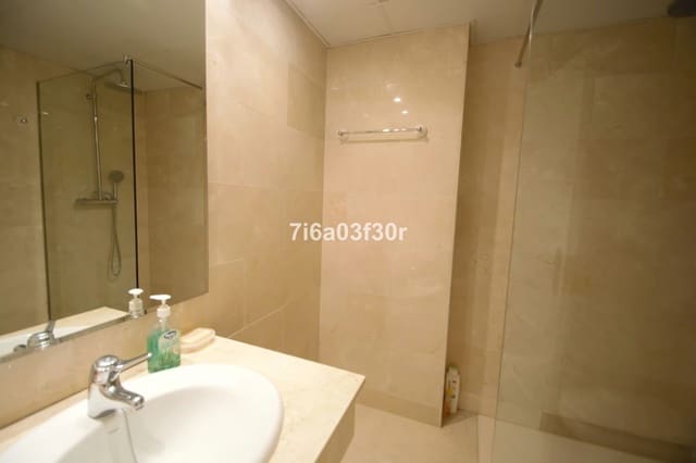 Apartamento de 2 habitaciones en San Pedro de Alcantara, Marbella en alquiler vacacional con piscina garaje - 1.000 € (Ref: 10032434)