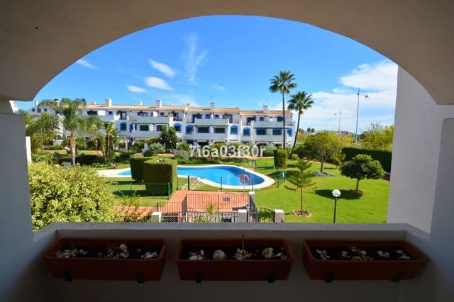 Apartamento de 2 habitaciones en San Pedro de Alcantara, Marbella en alquiler vacacional con piscina garaje - 1.000 € (Ref: 10032434)