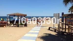 4 makuuhuone Huvila lomavuokrausta paikassa Nueva Andalucia mukana uima-altaan 
autotalli - 3 500 € (Ref: 10032435)