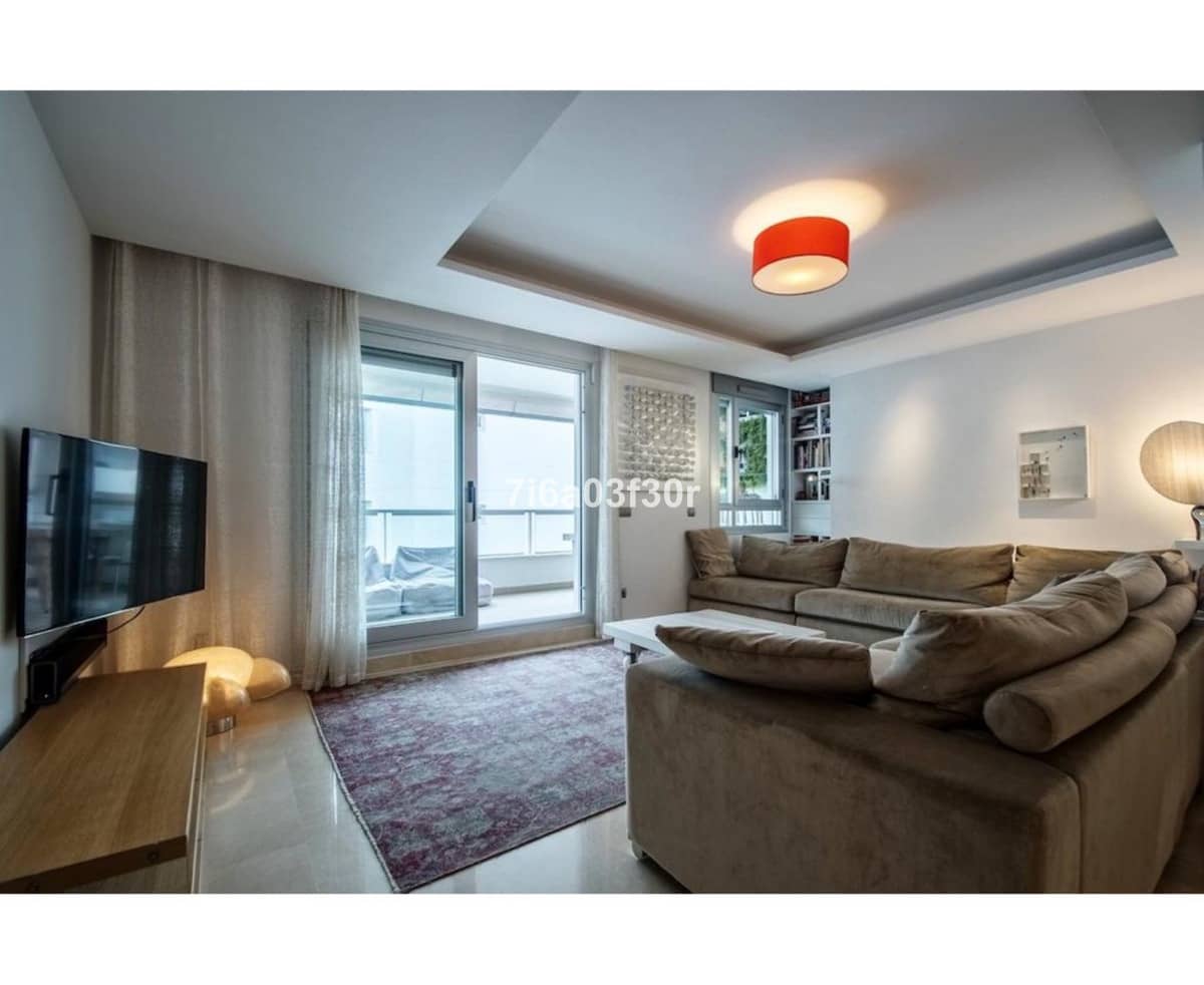 2 bedroom Apartment for holiday rental in San Pedro de Alcantara with pool garage - € 1,000 (Ref: 10158140)