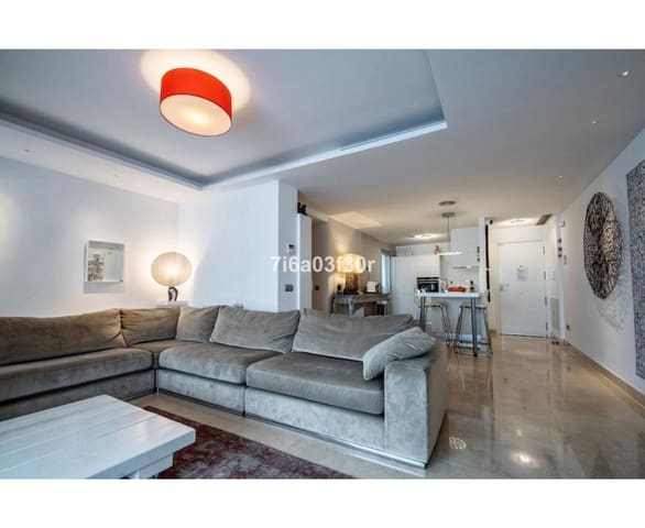 Appartement de 2 chambres de location de vacances à San Pedro de Alcantara, Marbella avec piscine garage - 1 000 € (Ref: 10158140)