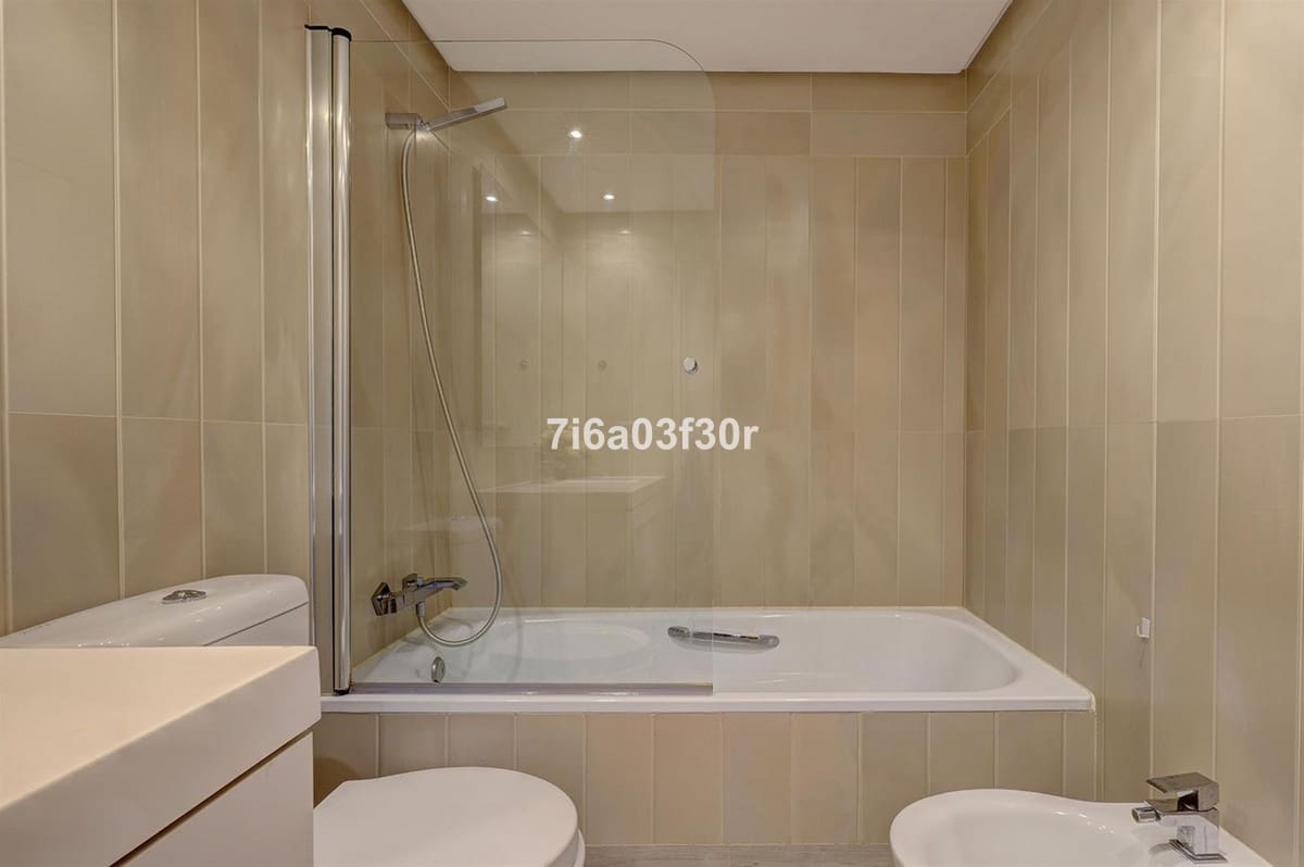 3 soveværelse Lejlighed til salg i San Pedro de Alcantara med swimmingpool garage - € 649.000 (Ref: 9369222)