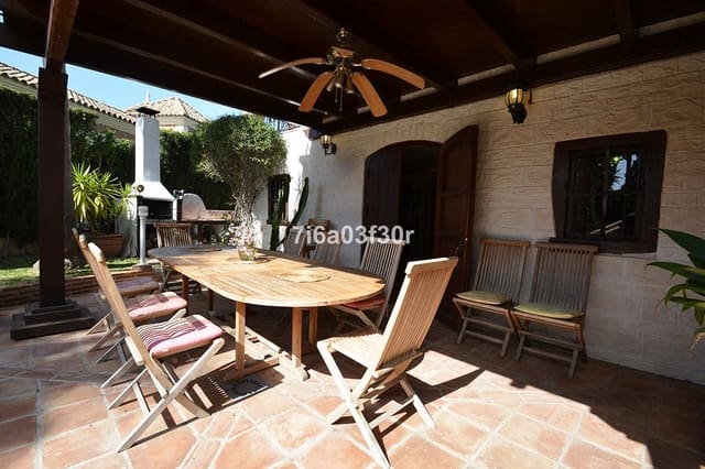 5 bedroom Villa for holiday rental in Nueva Andalucia, Marbella with pool garage - € 7,000 (Ref: 9369225)