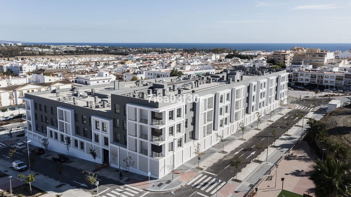 3 camera da letto Appartamento da affittare in San Pedro de Alcantara con piscina garage - 3.200 € (Rif: 9369229)