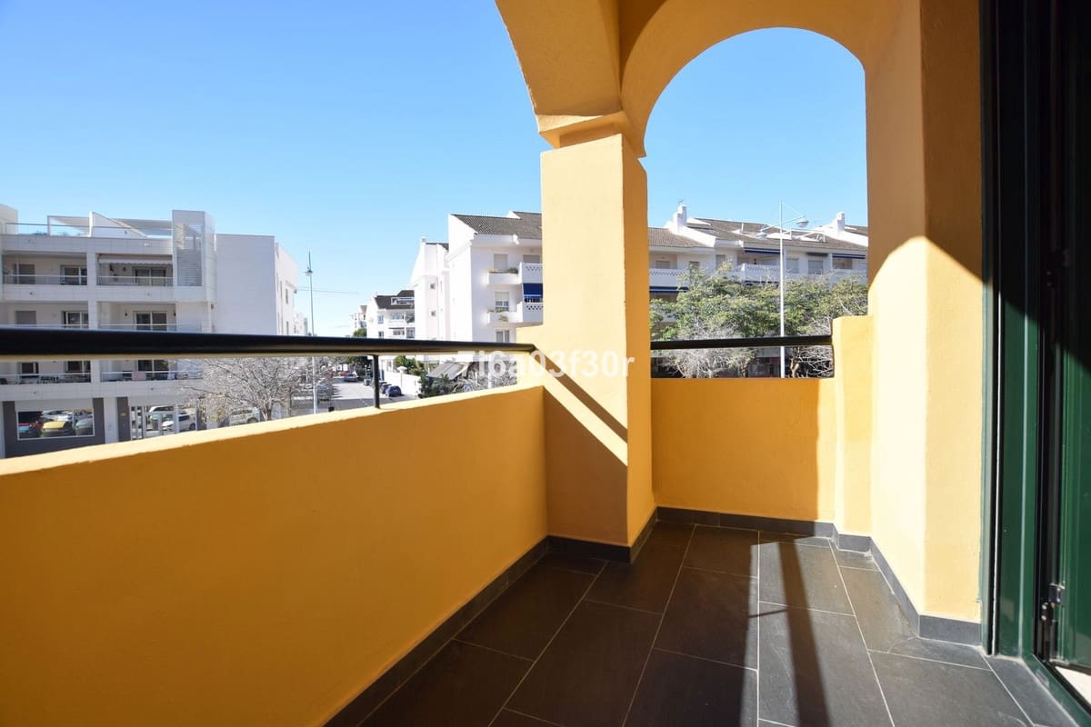 3 slaapkamer Appartement te huur in San Pedro de Alcantara met zwembad garage - € 2.200 (Ref: 9369231)