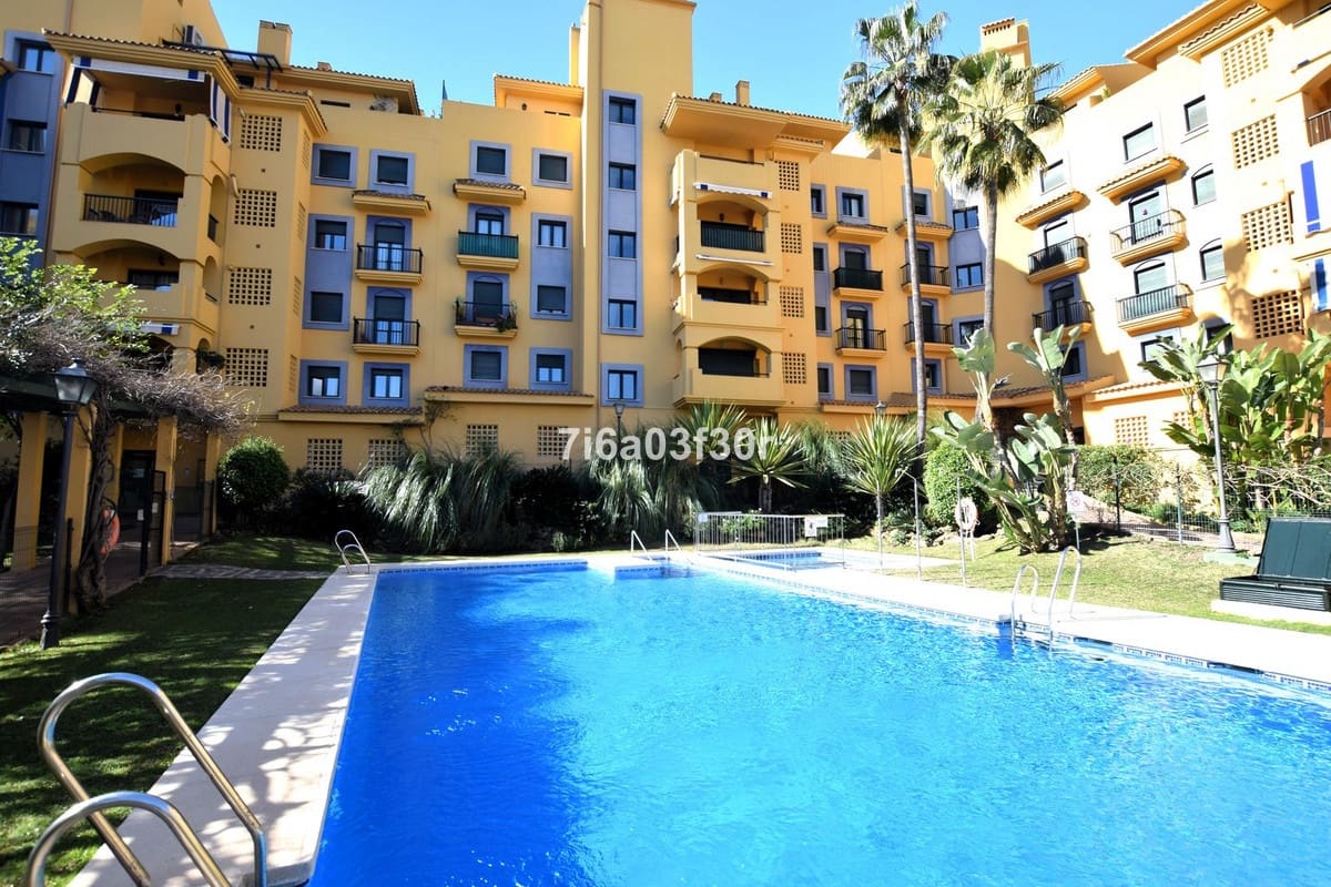 3 slaapkamer Appartement te huur in San Pedro de Alcantara met zwembad garage - € 2.200 (Ref: 9369231)