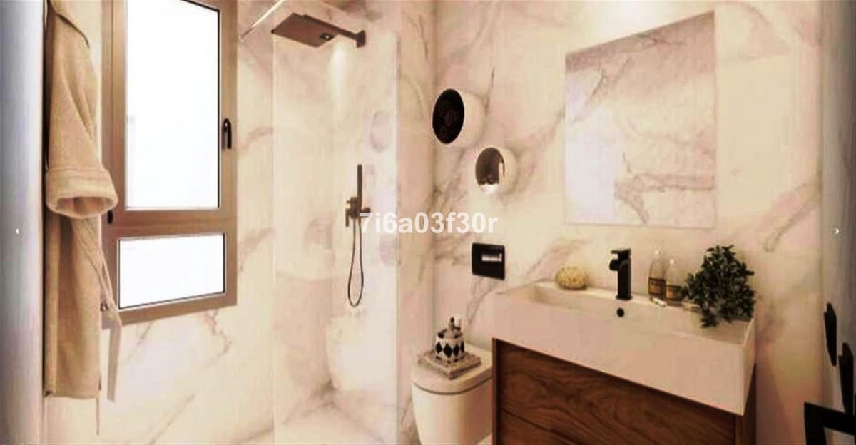 4 bedroom Penthouse for sale in San Pedro de Alcantara with pool garage - € 1,490,000 (Ref: 9369234)