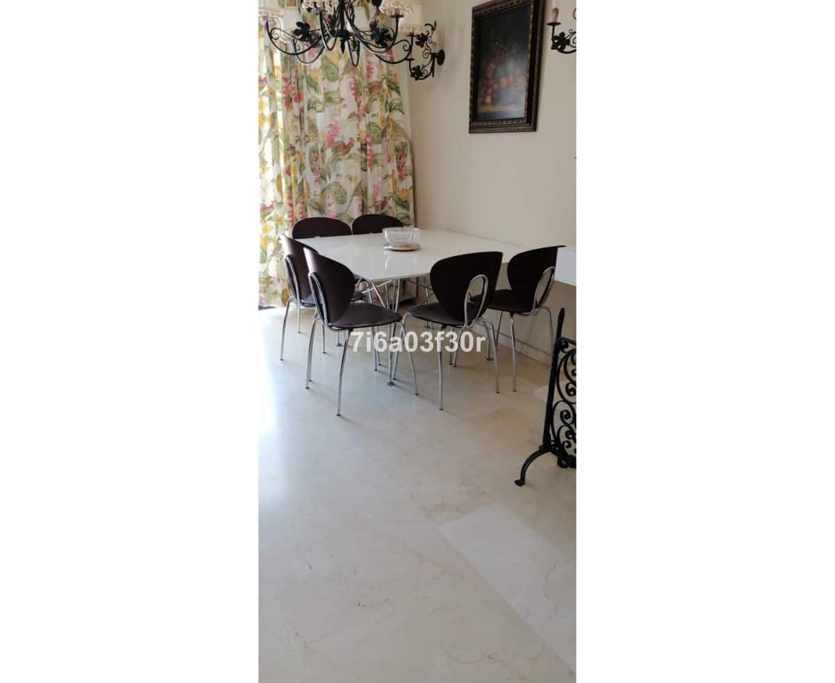 5 bedroom Townhouse for holiday rental in San Pedro de Alcantara with pool garage - € 4,000 (Ref: 9369236)