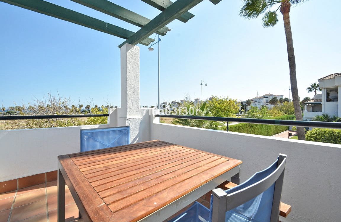 5 bedroom Townhouse for holiday rental in San Pedro de Alcantara with pool garage - € 4,000 (Ref: 9369236)