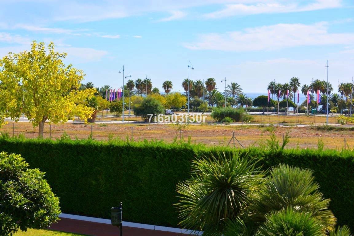 3 soveværelse Penthouse til leje i San Pedro de Alcantara med swimmingpool garage - € 2.000 (Ref: 9369238)