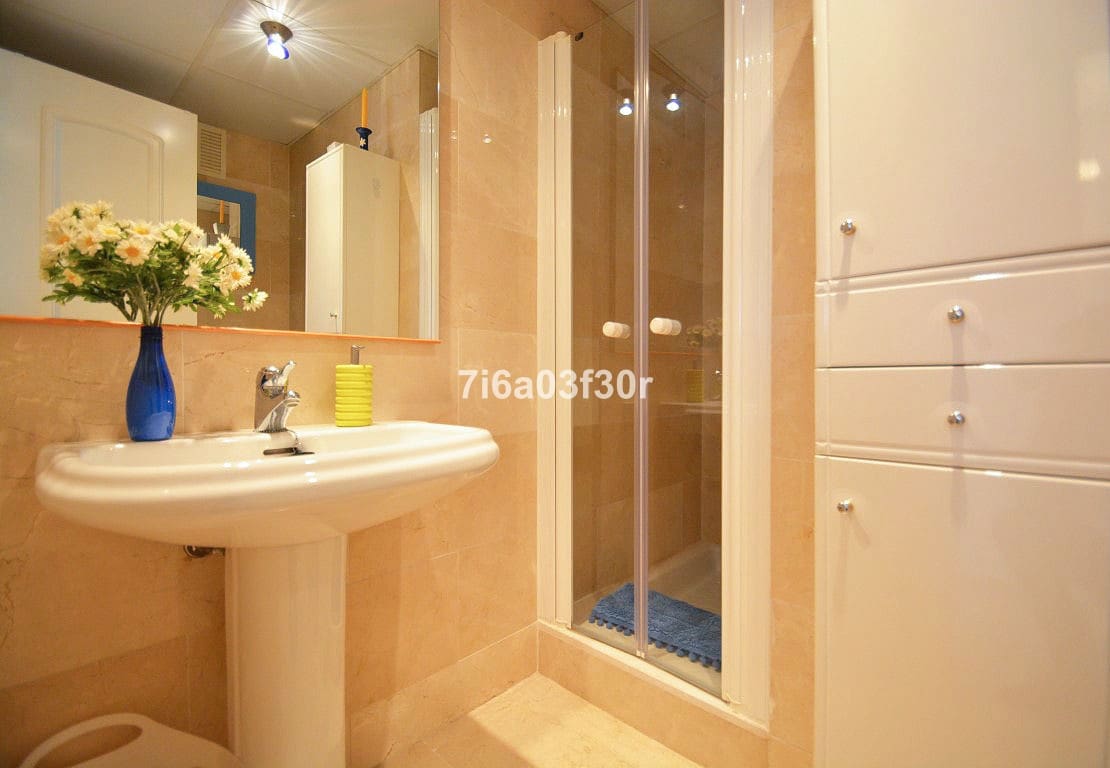 Penthouse de 3 chambres à louer à San Pedro de Alcantara avec piscine garage - 2 000 € (Ref: 9369238)