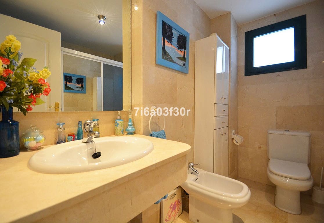 3 quarto Penthouse para arrendar em San Pedro de Alcantara com piscina garagem - 2 000 € (Ref: 9369238)