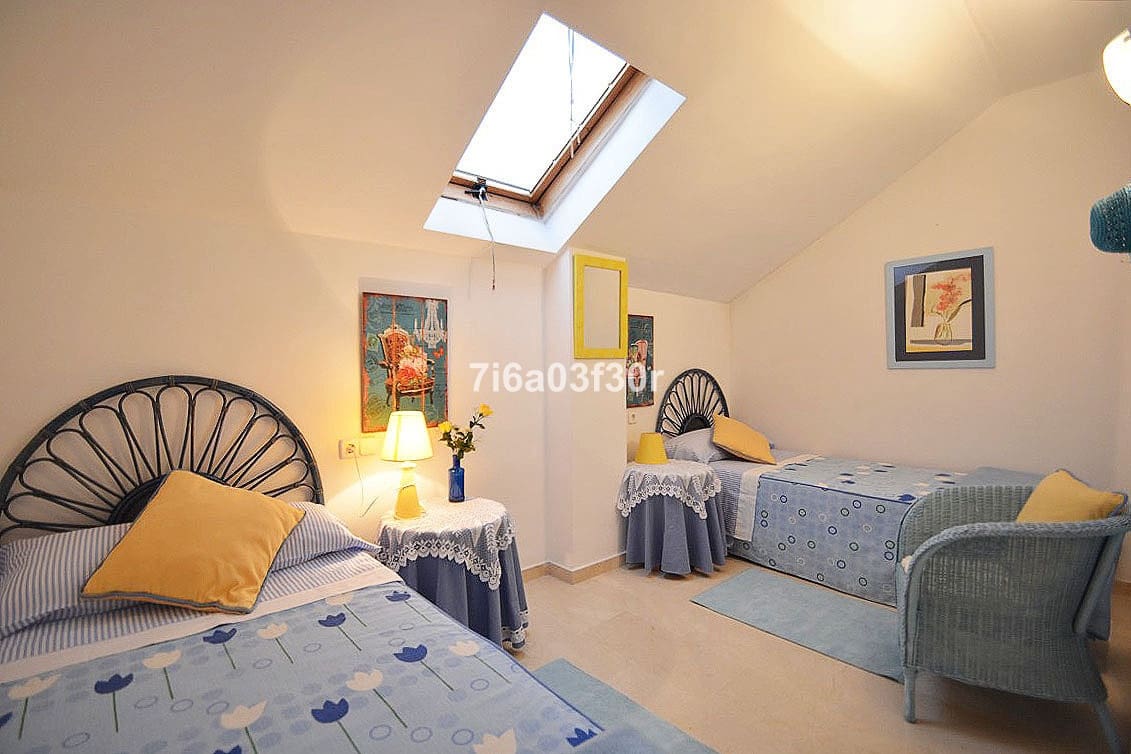 3 soverom Penthouse til salgs i San Pedro de Alcantara med svømmebasseng garasje - € 1 300 (Ref: 9369239)