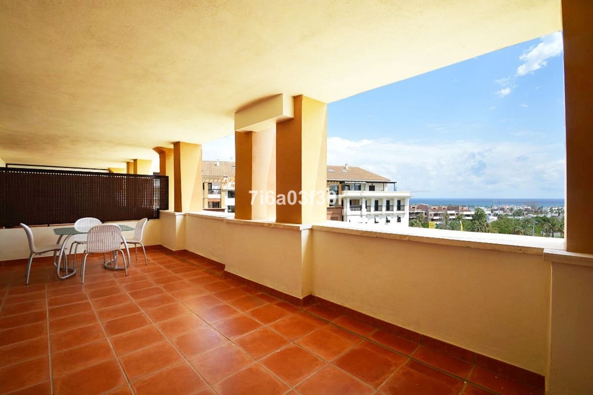 3 bedroom Apartment for rent in San Pedro de Alcantara with pool garage - € 1,800 (Ref: 9369240)