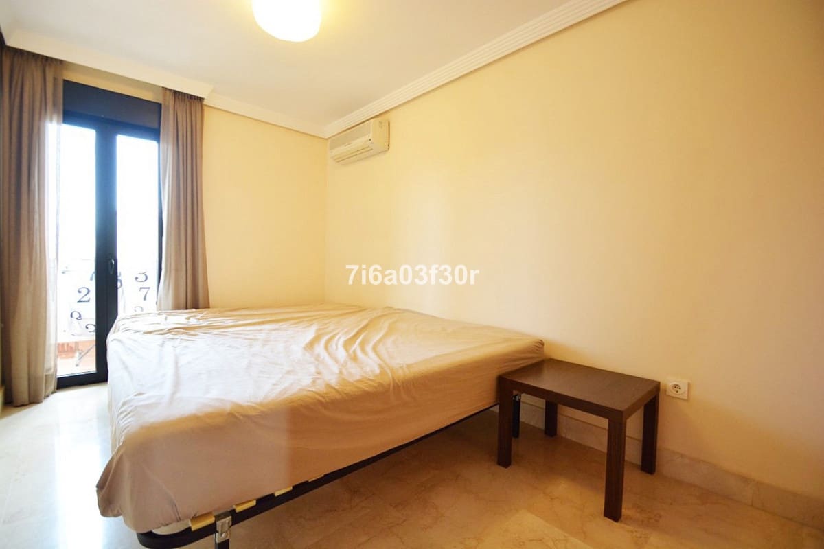 3 bedroom Apartment for rent in San Pedro de Alcantara with pool garage - € 1,800 (Ref: 9369240)