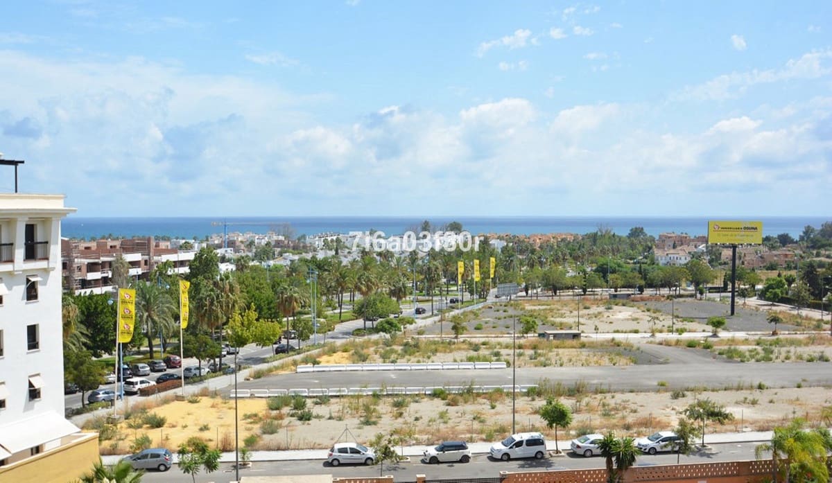 3 bedroom Apartment for rent in San Pedro de Alcantara with pool garage - € 1,800 (Ref: 9369240)