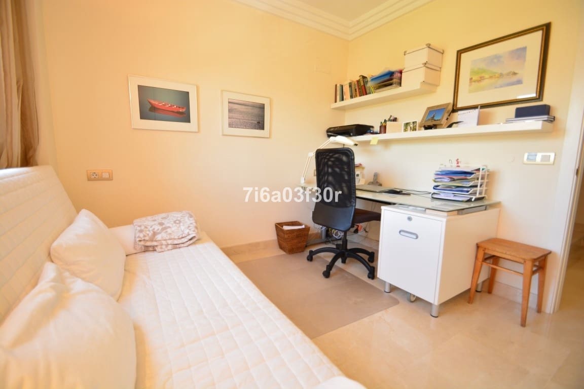 Ático de 3 habitaciones en Benahavís en alquiler vacacional con piscina garaje - 1.800 € (Ref: 9369244)